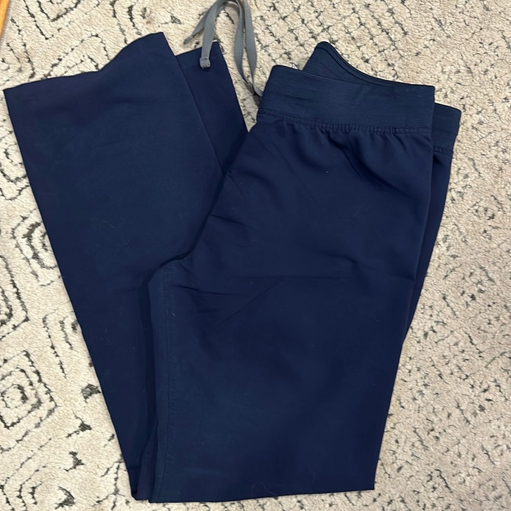 Figs Livingston Scrub Pants, size medium tall